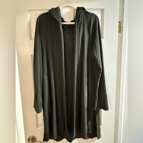 Athleta Tops - Athleta Forest Green Ribbed Hooded duster